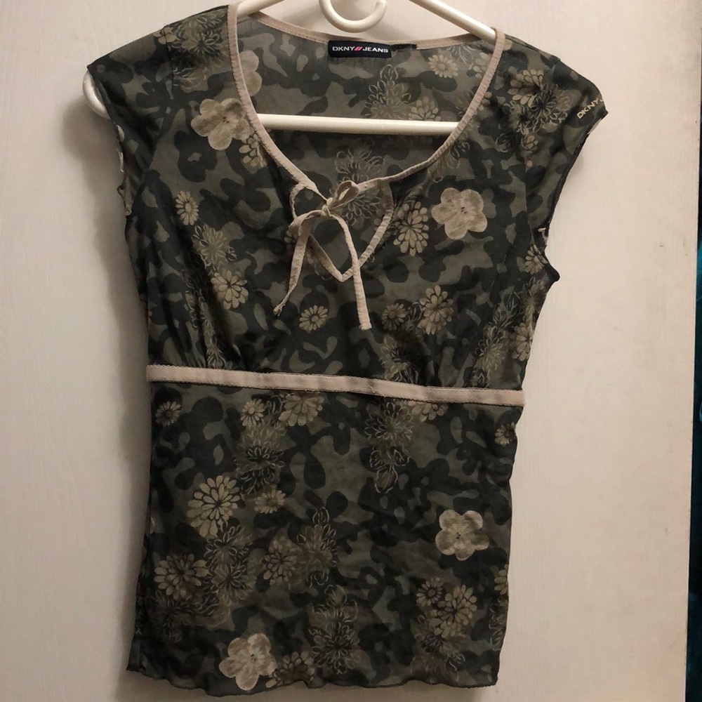 DKNY Jeans Top camo with flowers sexy